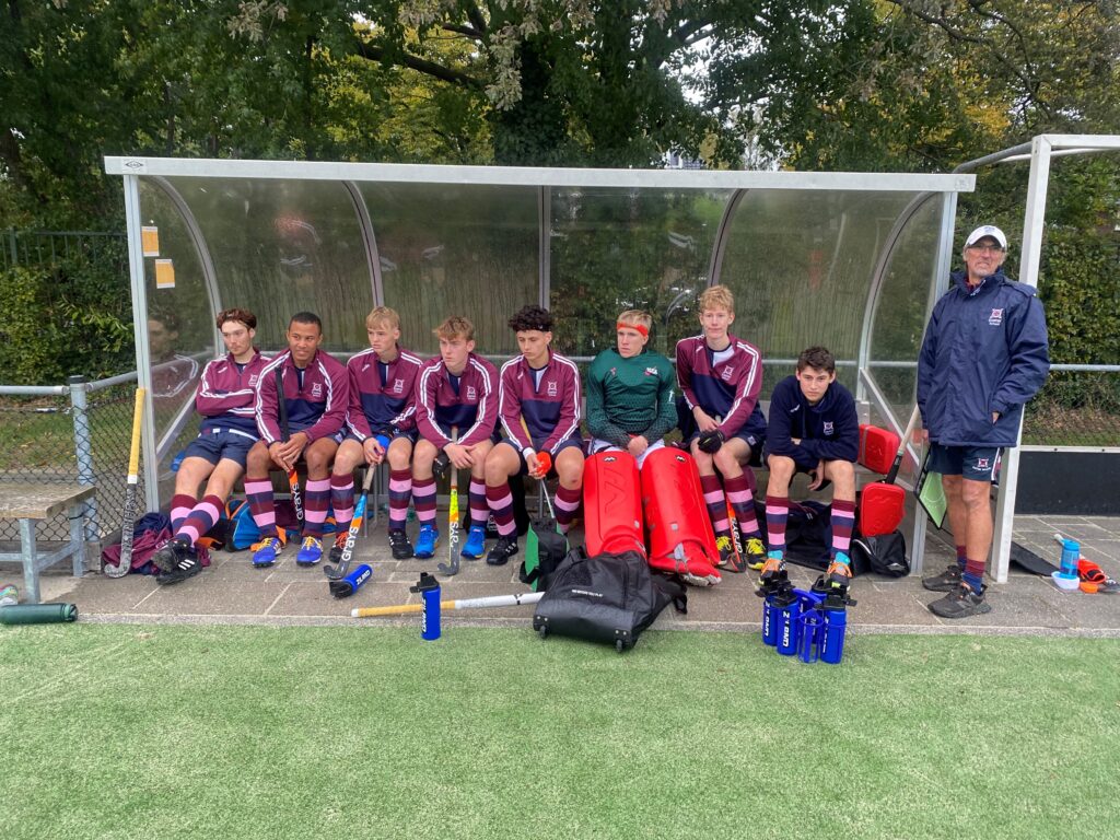 students in hockey team